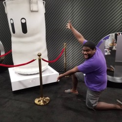 Got to try out the new Smash Bros Ultimate. Played 2 matches (won both with Mega Man 😊). Lot faster than Sm4sh. I had fun with it!  Here&rsquo;s me next to a Giant Sandbag from Smash Bros.   #evo2018 #supersmashbrosultimate  (at Mandalay Bay Resort