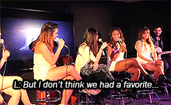 normeni:  you-cant-resist:   &ldquo;Who was your favorite judge on X-Factor?&rdquo;  lauren is so honest omg  i love her 