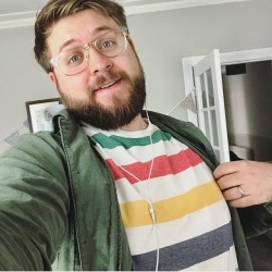 hamishsteele:A lovely shirt sent from @lydiabutz from Canada! Fits like a dream and feels so soft!