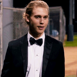 dreamybutler:  Austin Butler In ‘DUDE’ the movie now on Netflix!  4/20