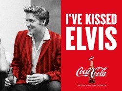 marketingup:  Coca Cola presume sus besosSolamente una marca como Coca Cola se puededar el lujo de presumir que tres de los más grandes íconos de los Estados Unidos han estado en sus campañas: Elvis Presley, Marilyn Monroe y Ray Charles.