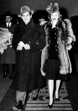 lucille&ndash;ball-blog:  Lucille Ball and Desi Arnaz, 1940 