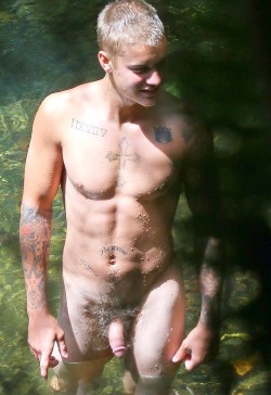 adamwritesthings:  Justin Bieber *NEW* Nudes. Circumcised beauty 