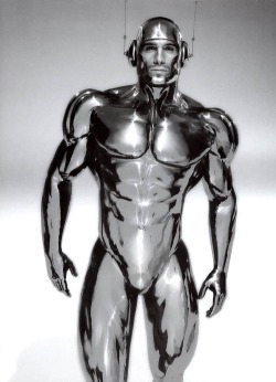 machinamasculus:  spunkydronemaster:  Always a Favoriteâ€¦  I would exist this way of I could. Perfect cyborg body, rugged human face, thinking man-machine thoughtsâ€¦   Just beautiful! Wish I could be the one in there!
