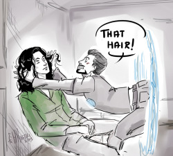 hkigeki:  Even Tony could not resist the urge. Lokis hair!!! GOD I wanna touch it X3 I blame it on this post http://qgirlthesalacious.tumblr.com/post/48657936856/as-much-as-i-love-rock-i-cant-get-over-his-hair-xd Somebody give the man a brush and some