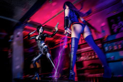 cosplay-booties:  Domino vs Psylocke by OniksiyaSofinikum  