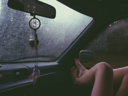 l4measheck:  Sitting in the car in the rain after the beach deciding where to go next kinda thinking I wanna sit here forever
