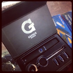 weedporndaily:  The new redesigned #Gpen is slammin’ - by bluenile_nyc http://ift.tt/1orgM4y