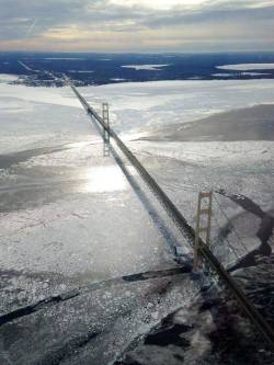 mibullmoose: The Mighty Mac and the Straits of Mackinac.   The Straits of Mackinac is a narrow waterway in the U.S. state of Michigan, between Michigan’s Lower and Upper Peninsulas. The Straits of Mackinac connect two of the Great Lakes, Lake Michigan