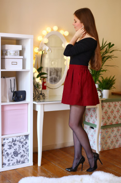 razumichin2:  Christmas outfit“Today I want to share with you my Christmas outfit. My simple set consists of a black top from Choies.com, a burgundy flared skirt and black tights from Beli.pl. It looks very feminine and elegant. I hope you’ll like