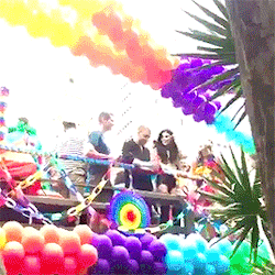alecymagnus:  Fans ask Brian J. Smith and Max Riemelt to kiss at   São Paulo   Gay Pride while filming scenes for Sense8 [xx] 