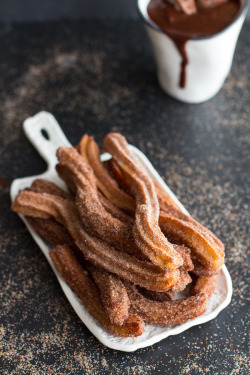 do-not-touch-my-food:  Churros with Chocolate Dulce De Leche
