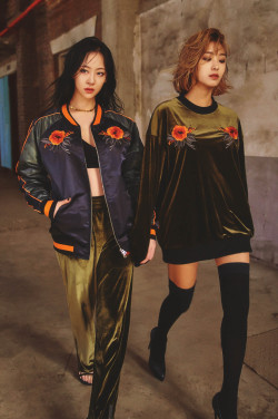 kpophqpictures:    [HQ] SISTAR Bora &amp; Dasom for 1st Look Korea Vol.121 1333x2000 
