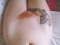 acuntforredddoctober: aureliarte:   11.03.2016  Transparent skin!Â  I was always reminded of the veins coursing through marble.Â  I liked my tummy today.   I love other peopleâ€™s tummies, always. Easy to disregard your own. Spreading body positivity,