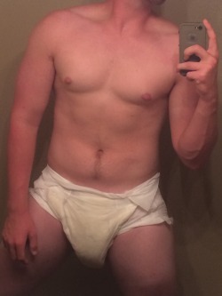 babyjax77:  Woke up soaked from another night’s wetting, aw man. I really tried to stay dry, I promise!  VERY hot muscle man in his wet diaper.