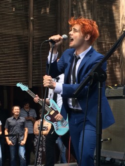punkpot:  Gerard Way Warner Brother Records LA, Summer sessions  Aug, 8th 2014  Gerard Way and the Hormones first ever live performance.