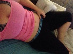 laurbaurbaby:  Long day of studying, I could sure go for a massage &amp; some snugglefucking (;