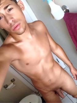 michaelalaniz:      »»&gt;  EXPOSED  ««&lt; This is 18 y/o Anthony Rios who the submitter says is a super nice guy and very popular.  Anthony is a friendly guy and always accepts new followers.  His friends just sent me more pics.  The submitter