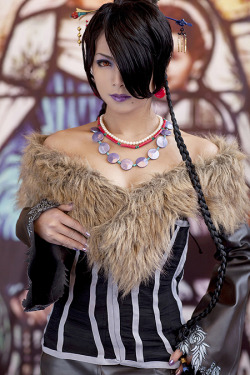 fuzzynutsgaymer:  stupidsexycosplay:  Cosplay of Lulu from the game Final Fantasy X *Updated*  O……M……F…..G this is flawless i literally thought this was her for a moment lol