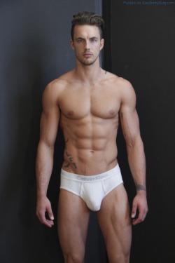 fuckyoustevenpena:He’s NAKED!! Check out sexy model Christian Hogue’s Dick pic &amp; boner.