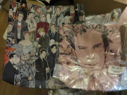 I ordered some of my own tote designs from RedBubble, some for myself but mostly to resell at AX; I wanted to check the quality and people usually seem to like bags at cons, so~ Here&rsquo;s some more info, if you were thinking of buying one :) -First