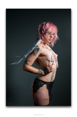 gerardpas: Fallen model: Alannah Gibson - archiekamikaze                   ♥        a suicide girl The Nephilim lament. From my “Art and Reference” series (a work in progress 2016) #1 of series. 