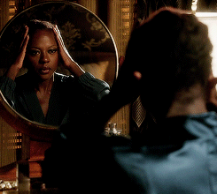 so-treu:  getawaywithgifs: Viola Davis is a freaking tour de force. As she slowly peels back her wig, her eyelashes and wipes away her makeup, you can just see Annalise come undone. She doesn’t say a word, but you can feel the pain radiating off her.