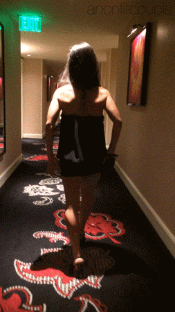 anonfitcouple:  anonfitcouple:  Our first flashing gif… I’m such a tease😁 Happy Flashing Friday!!! 💋💋  …the Wynn