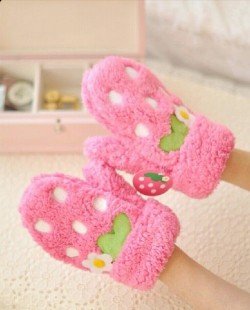 princessshteepypie:  Sooo cutes! Needs these when I go visits daddy on February. Him lives in a freezer 