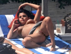 celebrityworld2:  Selena Gomez
