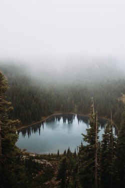alecsgrg:  Lonesome Lake | ( by Brendan Lynch )  