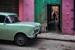 fisnikjasharii:  Russian Car Old Havana, Cuba, 2010