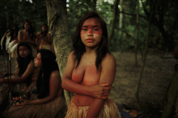   Yawanawá, by Érico Salutti  The Yawanawá are an indigenous people who live in Acre (Brazil), Madre de Dios (Peru), and Bolivia.