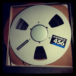 knoxfordpress:  Before #PCs or #DAWs or #Protools or #Logic or any of the current #recording technologies available, there was the #reeltoreel tape. Just finished repairing a reel to reel machine and the customer recorded a few sets from the #1985 #LiveAi