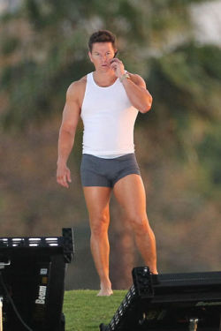 texasfratboy:  Mark Wahlberg and his bulge - need i say more???