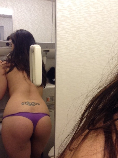 Hot pics Bate in airplane bathroom 3, Hairy fuck picture on bigbutt.nakedgirlfuck.com