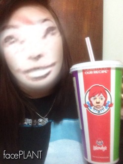 frootyandloopy:  one time I did a face swap with my Wendy’s cup and it was the scariest thing ever 