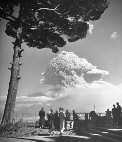 hauntedbystorytelling:  George Rodger :: Watching the 1944 eruption of Mt. Vesuvius, Italy.