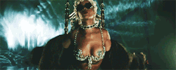 beyonceknowl3s:  @rihanna — Pour It Up   Love to eat that pussy
