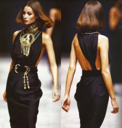 80s-90s-supermodels:  Versace S/S 1990Model : Christy Turlington 