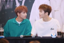 marksookie:  okay i need to stop bUT THE WAY HYUCKIE LOOKS AT MARK IS SO MAGICAL OKAY?!  the internet is my diary 