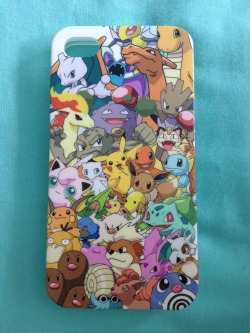 pokemon-tumblr-version:  ive wanted a pokemon case for AGES. from hot topic :)) 