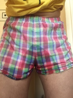 lolapeepants:Guess who totally flooded her pj shorts