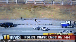12gauge-ghost:  megustamemes:  Cop turns on beast mode.  But look at the distance this man closes. That tackle must winded the perp 