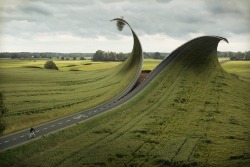 wetheurban:  ART: Mind-Bending Photo Manipulations by Erik Johansson Well damn. There’s Photoshop experts and then there’s this guy. Swedish photographer Erik Johansson creates realistic photos of impossible scenes — capturing ideas, not moments.