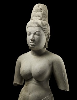 arjuna-vallabha:  Parvati, khmer art 