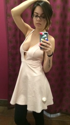 thatcoolkidmarissa:look at this dress I want