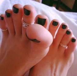 Pussy And Toes Mmmmm