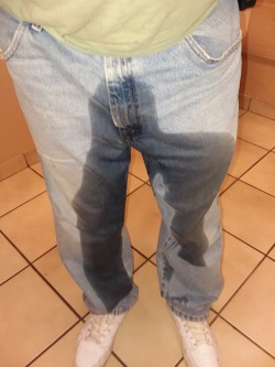 twolitemike: Did it again, peed my pants waiting for someone in the gas station bathroom