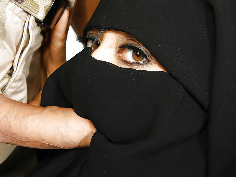 Nude muslim women burka